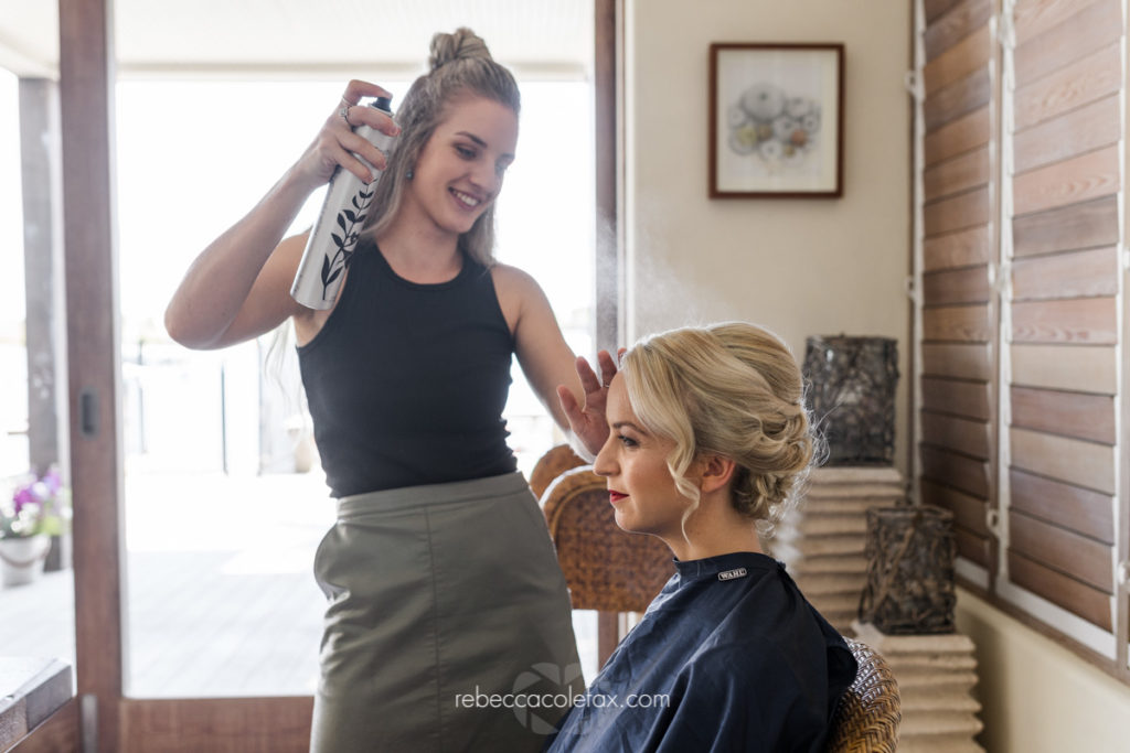Noosa wedding photographer Casuarina Gardens bride preparation