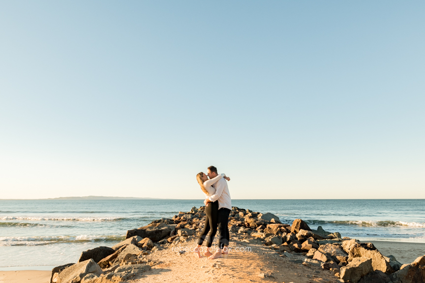 Couple Noosa Main Beach