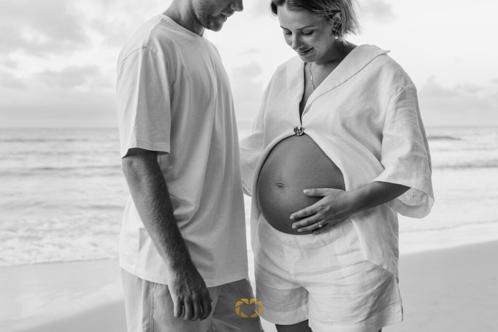 Noosa Babymoon Maternity Photographer