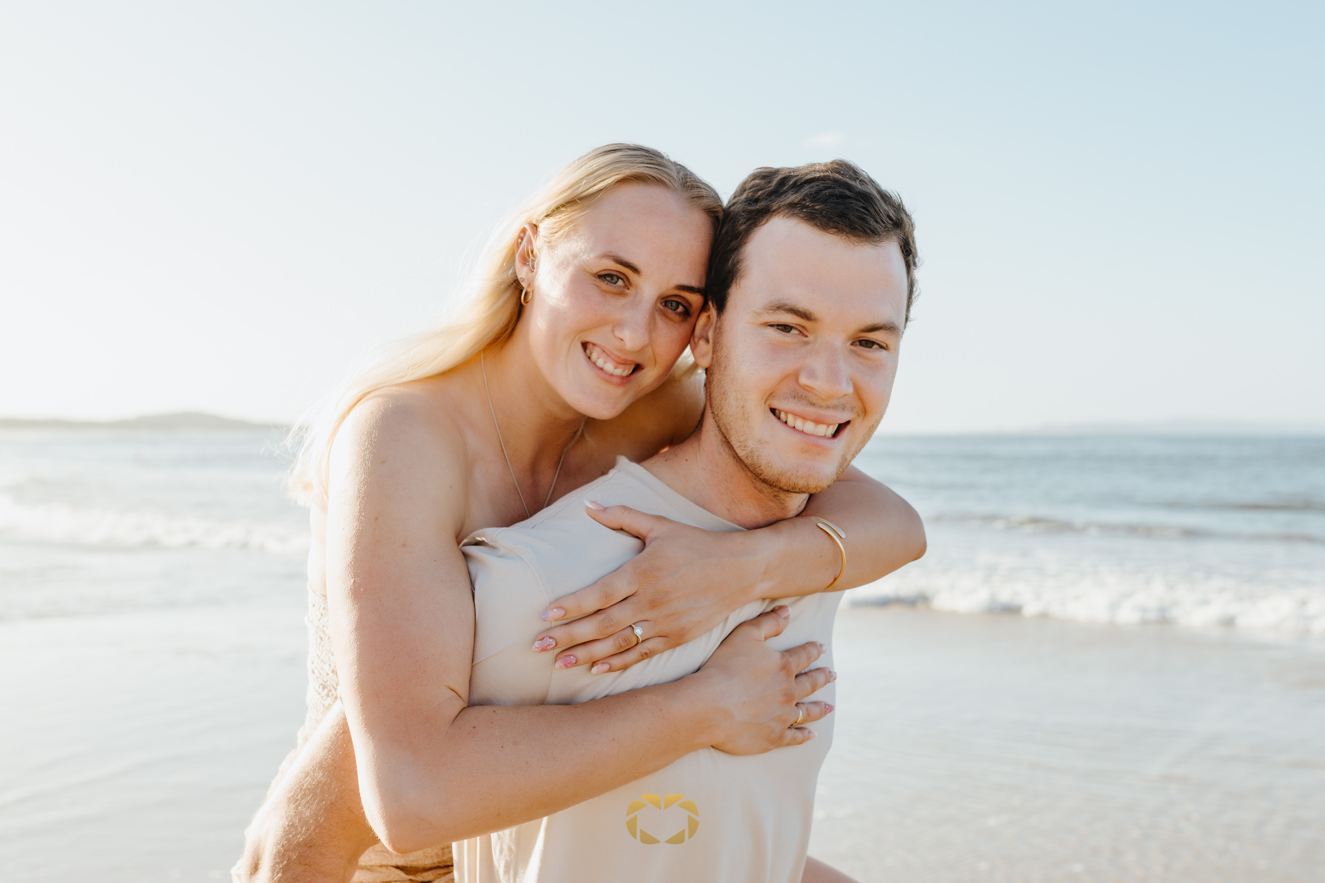 Noosa Main Beach Couple Photos