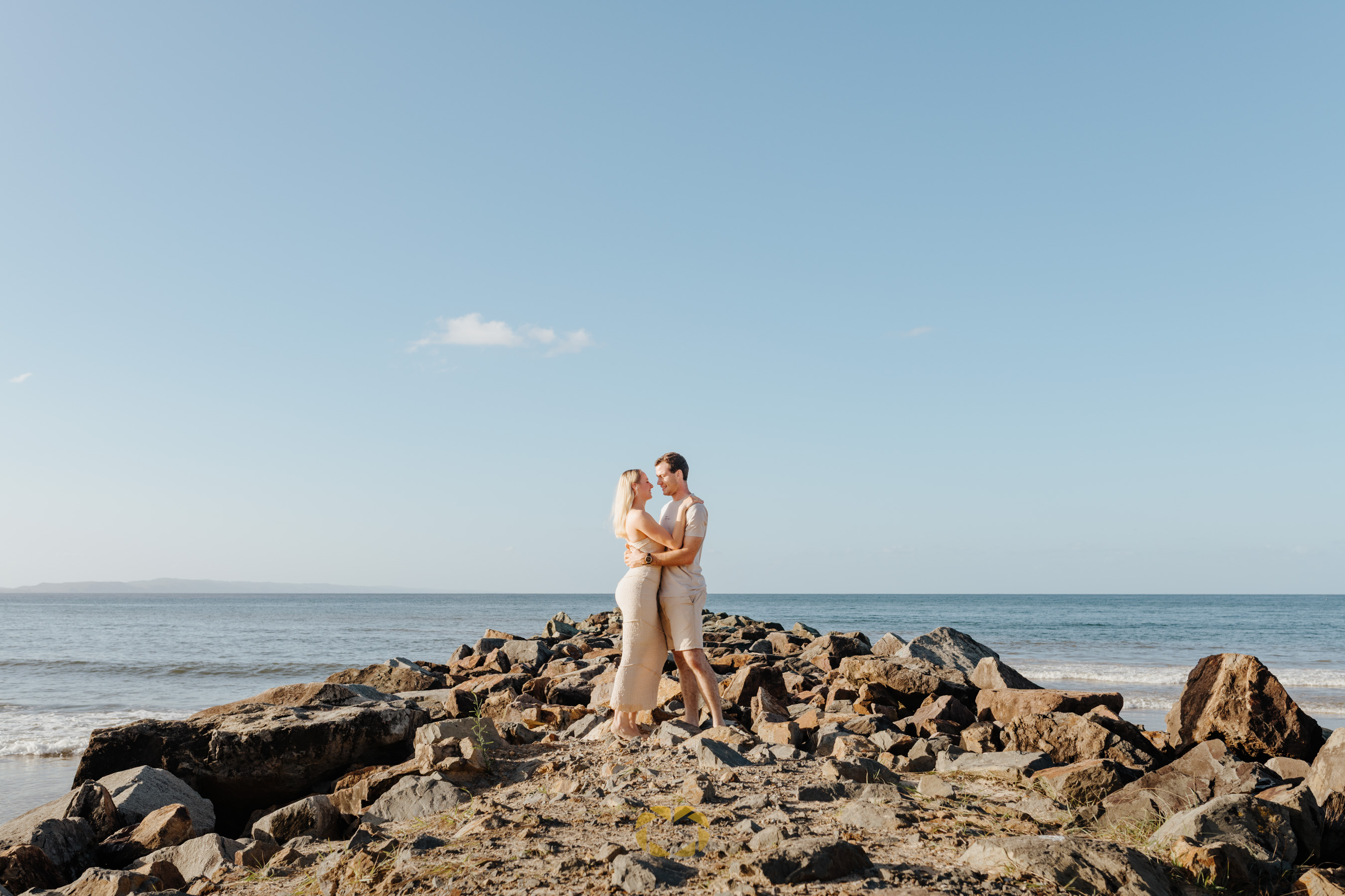 Noosa Main Beach Couple Photos